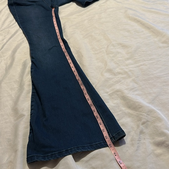 We The Free Penny Pull-On Flare Jeans Sz 26 - Picture 5 of 10